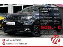 Brilliant black crystal pearl Gebraucht 2016 Jeep Grand Cherokee SRT SUV | 39.970 € (Etwas zu teuer)