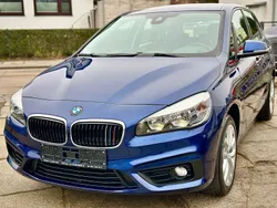 Blau Gebraucht 2014 BMW 218 Active Tourer Basis Van / Kleinbus | 10.999 € (Guter Preis)