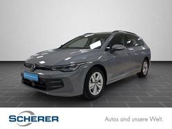 Mondsteingrau Gebraucht 2024 VW Golf VIII Life Kombi | 27.700 € (Fairer Preis)