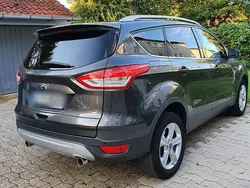 Andere farben Gebraucht 2015 Ford Kuga Titanium SUV | 12.500 € (Guter Preis)