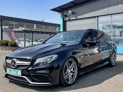 Schwarz metallic Gebraucht 2016 Mercedes C63 AMG AMG | 39.260 €