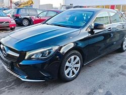 Schwarz Gebraucht 2018 Mercedes CLA200 Shooting Brake Kombi | 9.500 € (Superpreis)