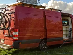 Rot Gebraucht 2016 Mercedes Sprinter Van | 29.999 €