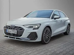 Gletscherweiß metallic Gebraucht 2025 Audi A3 S-Line | 43.990 €