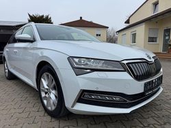 Weiß Gebraucht 2022 Skoda Superb Style Kombi | 26.990 € (Fairer Preis)