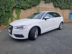 Weiß Gebraucht 2015 Audi A3 Ambition Limousine | 11.000 € (Teuer)