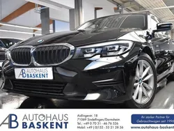 Schwarz 2 Gebraucht 2021 BMW 320 Advantage Limousine | 24.990 € (Fairer Preis)