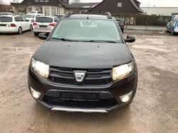 Schwarz Gebraucht 2014 Dacia Sandero Stepway Limousine | 4.650 € (Guter Preis)