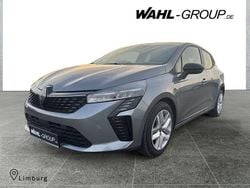 Grau Gebraucht 2024 Renault Clio V Evolution Limousine | 15.000 € (Guter Preis)