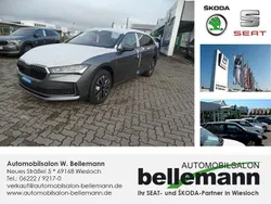 Grau Neu 2025 Skoda Superb Selection Kombi | 53.490 € (Teuer)
