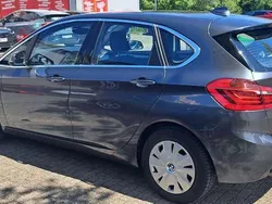 Grau Gebraucht 2015 BMW 218 Active Tourer Advantage Van / Kleinbus | 11.700 € (Guter Preis)