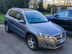 Grau Gebraucht 2010 VW Tiguan SUV | 8.500 € (Fairer Preis)