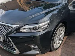 Schwarz Gebraucht 2017 Lexus CT200h Luxury Line Kleinwagen | 16.900 €