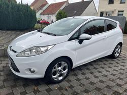 Weiß Gebraucht 2010 Ford Fiesta Titanium Limousine | 5.000 € (Fairer Preis)