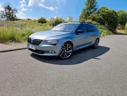 Grau Gebraucht 2018 Skoda Superb SportLine Kombi | 22.900 € (Fairer Preis)