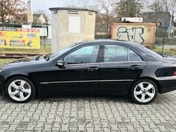 Schwarz Gebraucht 2006 Mercedes C320 Limousine | 4.500 €
