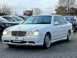 Weiß Gebraucht 2000 Mercedes E55 AMG AMG Limousine | 26.950 € (Etwas zu teuer)