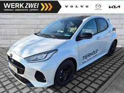 Weiß Gebraucht 2024 Mazda 2 Homura-Line Limousine | 28.990 €
