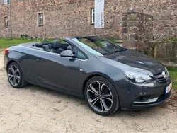 Grau Gebraucht 2013 Opel Cascada Cabrio | 7.700 €