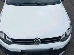 Weiß Gebraucht 2017 VW Polo Cross Kleinwagen | 8.900 € (Fairer Preis)