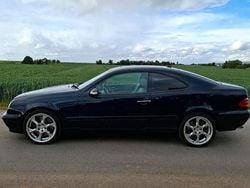 Blau Gebraucht 2002 Mercedes CLK430 Coupé | 9.200 €