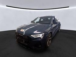 Plasmablau metallic Gebraucht 2023 Audi e-tron Sportback Ambiente SUV | 47.945 € (Guter Preis)