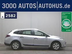 Platingrau Gebraucht 2011 Renault Mégane III Expression Limousine | 1.990 € (Superpreis)
