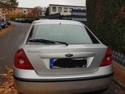 Grau Gebraucht 2003 Ford Mondeo Limousine | 2.400 € (Fairer Preis)
