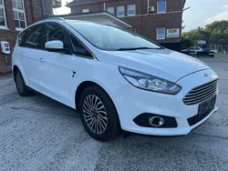 Weiß Gebraucht 2019 Ford S-MAX Titanium Van / Kleinbus | 22.900 € (Fairer Preis)
