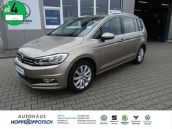 Titaniumbeige Gebraucht 2016 VW Touran Highline Van / Kleinbus | 21.995 € (Guter Preis)