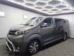 Grau Gebraucht 2020 Toyota Proace Verso Kombi | 37.470 € (Fairer Preis)