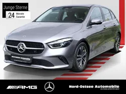 Metalliclack mountaingrau Gebraucht 2024 Mercedes B200 Progressive Van / Kleinbus | 33.990 € (Teuer)