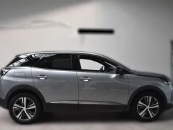 Grau metallic Gebraucht 2023 Peugeot 3008 Allure | 21.770 € (Superpreis)