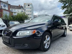 Schwarz Gebraucht 2011 Volvo V70 Momentum Kombi | 3.450 € (Fairer Preis)