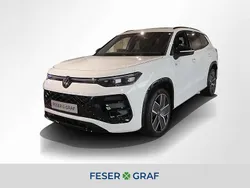 Pure white uni Neu 2025 VW Tayron R-line SUV | 73.295 €