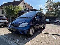 Blau Gebraucht 2003 Mercedes Vaneo Van / Kleinbus | 3.490 € (Fairer Preis)