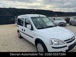 Weiß Gebraucht 2006 Opel Combo Edition Van / Kleinbus | 4.999 € (Teuer)