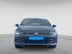 Delfingrau metallic Gebraucht 2024 VW Golf VIII Basis Limousine | 22.840 € (Fairer Preis)