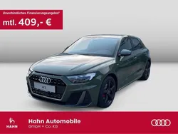 Distriktgrün metallic Neu 2025 Audi A1 Sportback S-Line Kleinwagen | 35.999 € (Fairer Preis)
