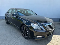 Schwarz Gebraucht 2009 Mercedes E200 Avantgarde Limousine | 9.500 € (Fairer Preis)