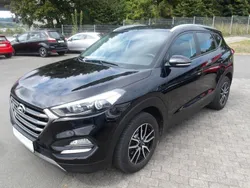 Schwarz Gebraucht 2016 Hyundai Tucson Intro Edition SUV | 12.980 € (Superpreis)