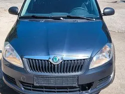 Grau Gebraucht 2010 Skoda Fabia Kombi | 2.590 € (Fairer Preis)