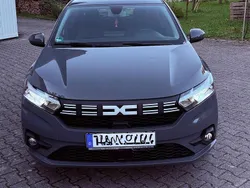 Grau Gebraucht 2023 Dacia Sandero Expression Kleinwagen | 13.400 € (Superpreis)
