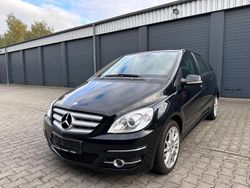 Schwarz Gebraucht 2010 Mercedes B180 Sport Van / Kleinbus | 3.890 € (Guter Preis)