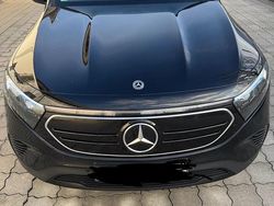 Schwarz Gebraucht 2022 Mercedes EQB300 SUV | 31.000 € (Guter Preis)