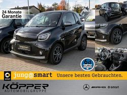 Schwarz Gebraucht 2023 Smart ForTwo Electric Drive Exclusive Kleinwagen | 16.888 € (Fairer Preis)