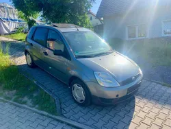Grau Gebraucht 2002 Ford Fiesta Kleinwagen | 1.444 € (Fairer Preis)