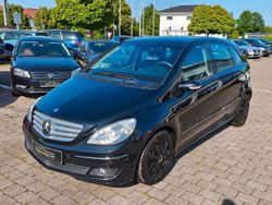 Schwarz Gebraucht 2005 Mercedes B170 Van / Kleinbus | 3.550 € (Fairer Preis)