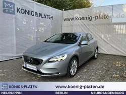 Inscription electric silver Gebraucht 2017 Volvo V40 Summum Kombi | 20.490 € (Fairer Preis)