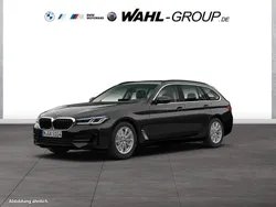 Schwarz Gebraucht 2022 BMW 540 Sport Line Kombi | 40.890 € (Fairer Preis)